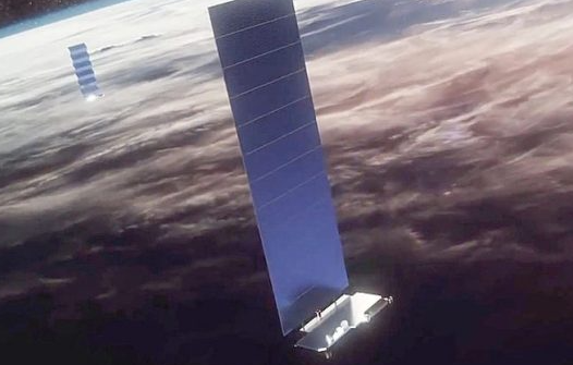 SpaceX的卫星互联网提供商Starlink今年将使连接速度提高一倍