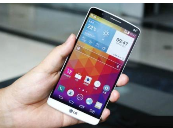 LG正在研发一款疯狂的新型双屏智能手机，它可以水平旋转