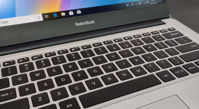 Redmi的最新预告片暗示RedmiBook在印度推出