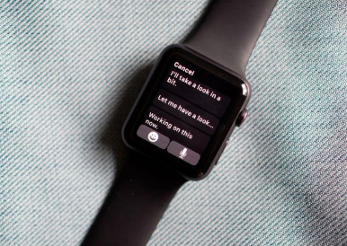 用户晕倒后，Apple Watch的跌倒检测功能发出警报