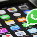 前沿数码资讯：WhatsApp正在开发一项功能该功能将使用户能够更改应用程序某些方面的颜色