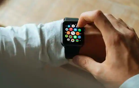 苹果今年可能不会发布带有Micro LED屏幕的Watch，Series 6可能配备OLED面板