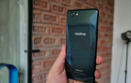 展示Realme C11的一些细节和图像