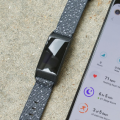 前沿数码资讯：教你如何在Fitbit应用程序中自定义主屏幕