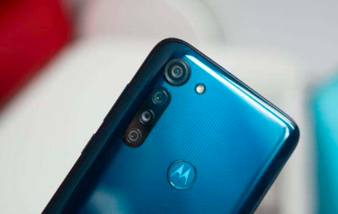 摩托罗拉推出了三款新智能手机：Moto  G9 Plus，Moto  G9 Play和Moto  E7 Plus