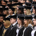 教育新闻：申请英国大学的女性比男性多100000