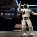 科学新闻：首款采用云人工智能技术的人形机器人